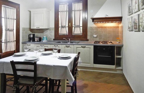 Lamporecchio Apartment | Charming Agritourism in Tuscany