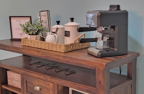 Brandon House | Charming and Bright Family Home