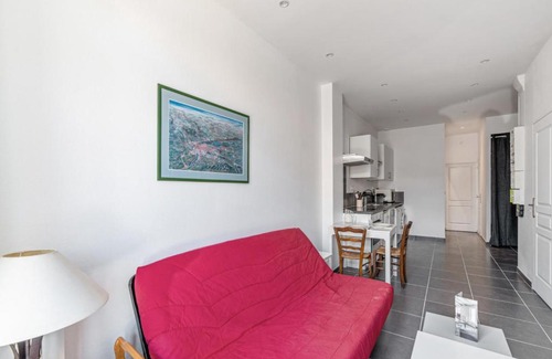 Transvaal Apartment | Charming and calm flat with terrace in Grange Blanche in Lyon- Welkeys