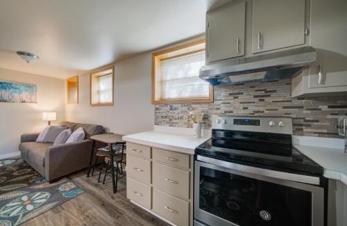 Bozeman Apartment | Charming and cozy downtown Bozeman 1 bedroom condo Walk to dinner and drinks