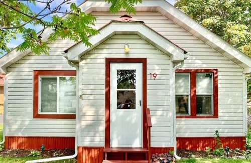 Kalispell House | Charming and Cozy Private Home Walking Distance to Downtown
