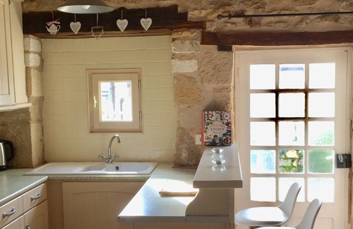 Corgnac-sur-l'Isle House | Charming and peaceful character cottage for two!