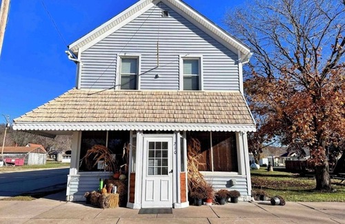 Bagley Apartment | Charming and Historic 3-bedroom apartment with WiFi, AC in Bagley, WI