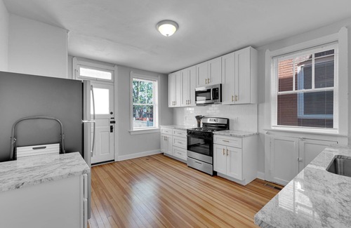 Benton Park Apartment | Charming and Modern St. Louis Retreat in Benton Park