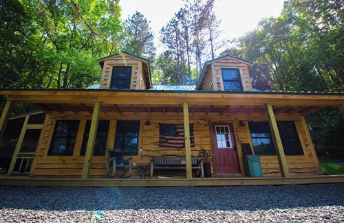 Cooperstown Cabin | Charming and rustic 3-bedroom cabin just minutes from Cooperstown