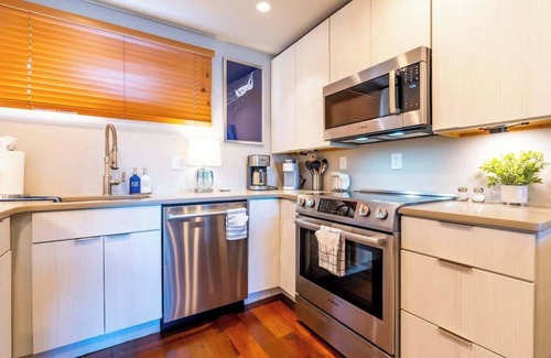 Eastport Condo | Charming Annapolis Waterfront Condo