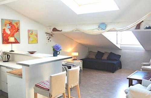 Saint-Jean-de-Luz Apartment | Charming apartment overlooking the port of St Jean de Luz and the mountains