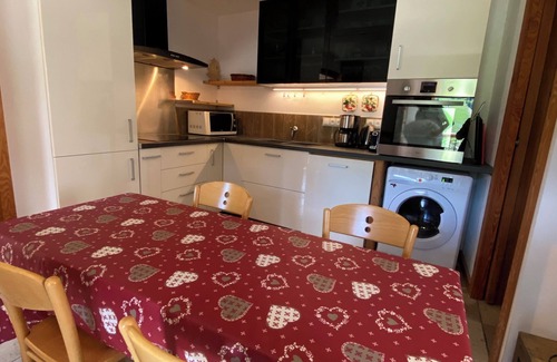 Saint-Chaffrey Apartment | CHARMING apartment with BALCONY, CHARMING, restored with GOUT