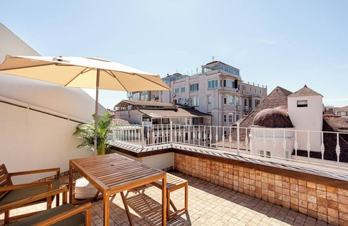 Cihangir Apartment | Charming apartment close to Taksim; with private terrace