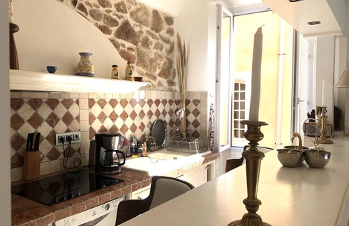 Old Town Apartment | Charming apartment, 36m2, want St-Tropez, near the church, the Ponche, 2 beds