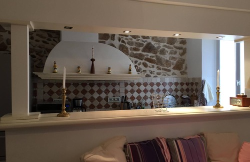 Old Town Apartment | Charming apartment, 36m2, want St-Tropez, near the church, the Ponche, 2 beds