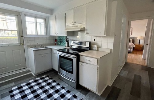 Laval Apartment | Charming apartment in Laval