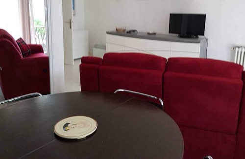 Centre Ville Apartment | Charming apartment in the heart of Pau
