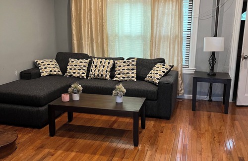Flatlands Apartment | Charming apartment in awesome Brooklyn.