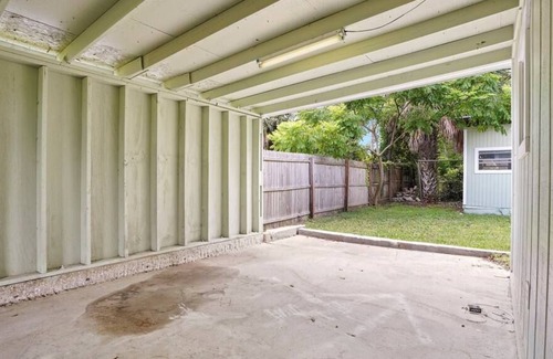 Lakeshore South House | ~Charming Apartment QueenZzz4 Near NAS Jax~