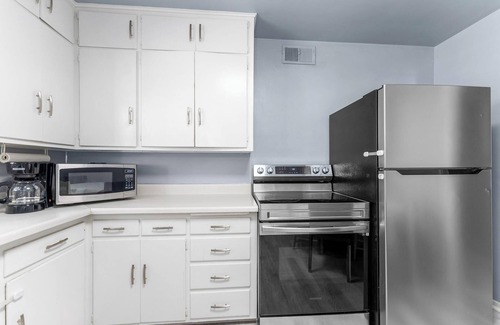 Sioux Falls Apartment | Charming apartment with WiFi, and Free Laundry in brilliant Sioux Falls