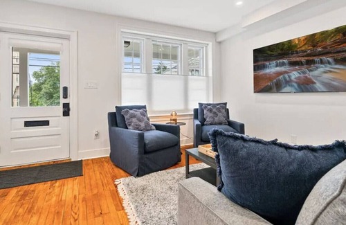 Ardmore House | Charming Ardmore Home - Sleeps 7