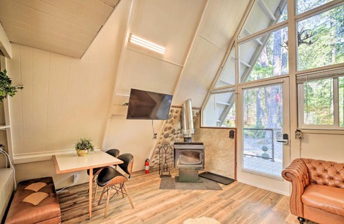 Ashford House | Charming Ashford Cabin with Private Hot Tub!