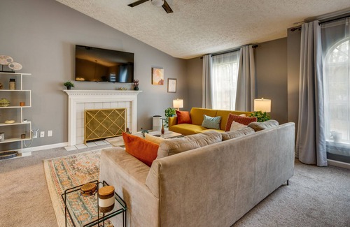 Clarkdale House | Charming Atlanta Area Vacation Rental w/ Backyard