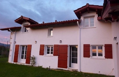 Saint-Pee-sur-Nivelle House | CHARMING BASQUE HOUSE ON 6500 M2