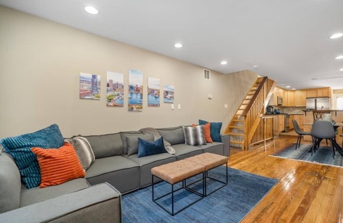 Riverside House | Charming Baltimore Townhome w/Scenic Views