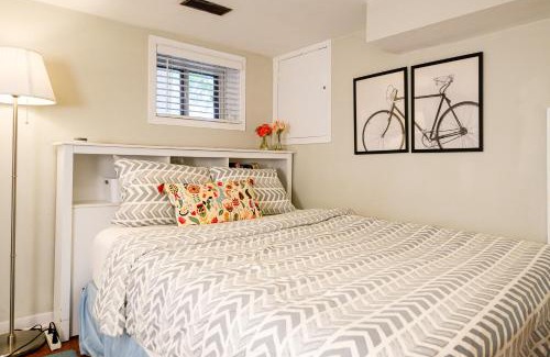 Seaton Village House | Charming Basement Suite with Private Entrance Near Subway, Koreatown & UofT