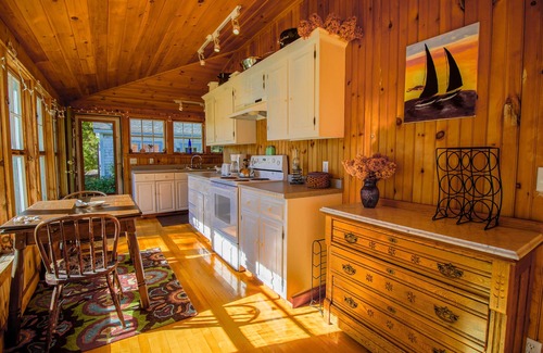 Sebascodegan Island Cabin | Charming Bayview Cottage with Deck, Firepit, Garden - 200' from the Water