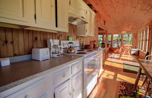 Sebascodegan Island Cabin | Charming Bayview Cottage with Deck, Firepit, Garden - 200' from the Water