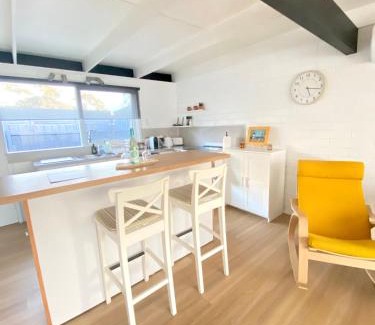 Mornington House | Charming Beach Home