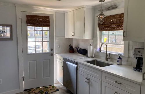 Barnstable Cottage | Charming Beachfront Cottage with a Spectacular Private Sandy Beach