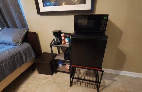 Montgomery Bed & Breakfast | Charming bed & breakfast in terrific Montgomery with WiFi, AC