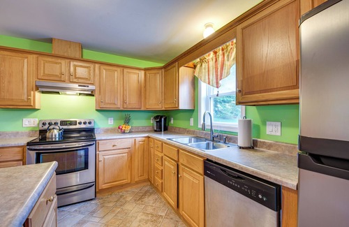 Beach Haven House | Charming Berwick Retreat w/Gas Grill & Deck!