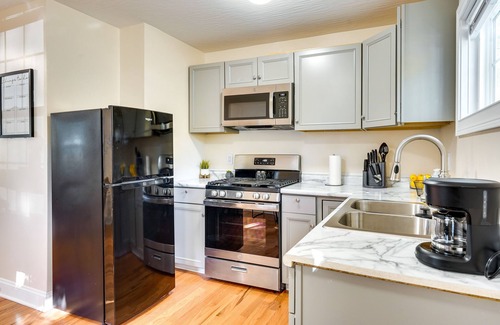 Columbus House | Charming Boho Home Near OSU, Short North, Downtown
