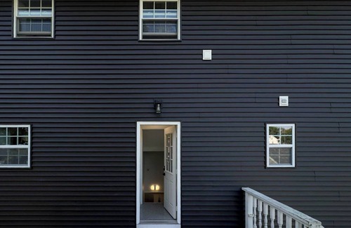 East Haven Apartment | Charming Brand New Apartment with AC in vibrant New Haven-Near Tweed Airport