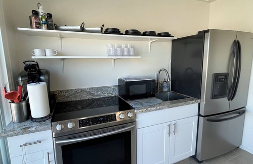 Drexel Heights House | Charming bungalow in beautiful Tucson with AC, WiFi