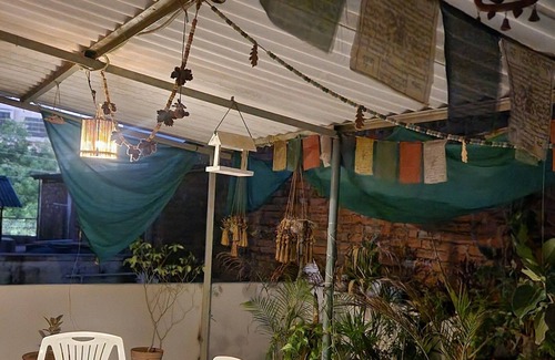Gwalior House | Charming bungalow in Gwalior with WiFi and AC .