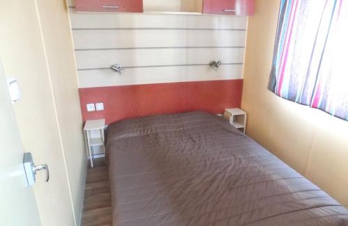 Burinhosa House | Charming Bungalow in Pataias, 18 m² with Shared Pool.