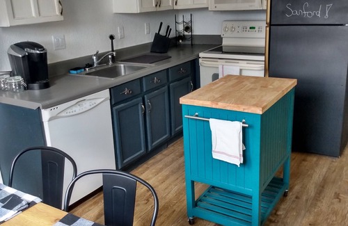 Sanford House | Charming bungalow in Sanford's historical district