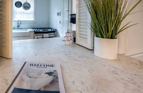 Redmont Park House | Charming Bungalow with Hot Tub | Diaper Row Oasis,