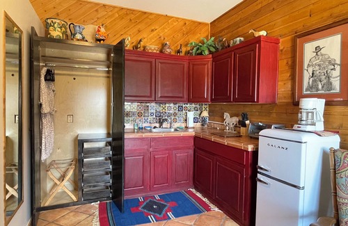 Carefree Apartment | Charming Bunkhouse Studio on a quiet western Ranch in a Cave Creek neighborhood.