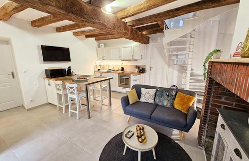 Saint-Martin-le-Beau Cottage | Charming cottage with garden and WIFI near Loire castles