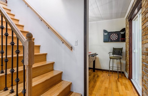 Les Pays-d'en-Haut Regional County Municipality Ski Chalet | Charming Chalet in the heart of the Laurentians. Paradise Pine Chalet