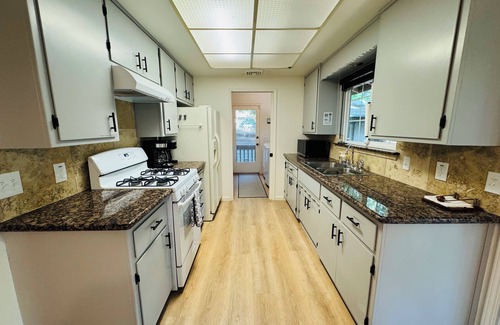 Apple Hill Cabin | Charming Cabin Close to Lake ~ Apple Hill ~ Tahoe