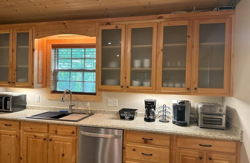 Mentone Cabin | Charming Cabin Getaway: Where Rustic Meets Remarkable