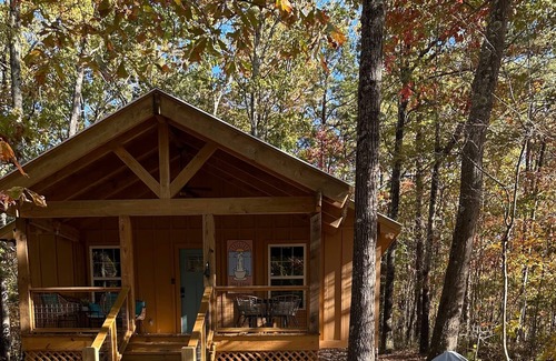 Mentone Cabin | Charming Cabin Getaway: Where Rustic Meets Remarkable