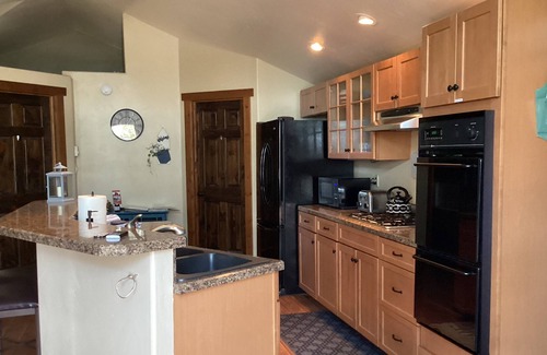 Angel Point Cabin | Charming Cabin Overlooking Beautiful Flathead Lake