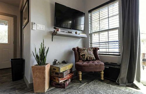 Wimberley House | Charming Cabin Rental with a Private Hot Tub near Canyon Lake, Texas