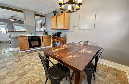 Cascade House | Charming Cascade Cabin: Large Yard, Near Downtown!