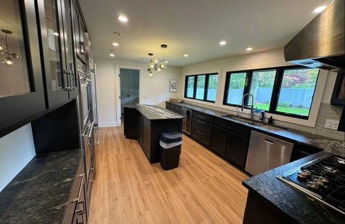 Rochester House | Charming central and remodeled 3-bedroom in fabulous Rochester/brighton