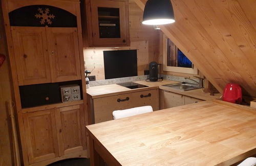 Demi-Quartier Ski Chalet | Charming chalet facing the Mont Blanc range. Your 4-legged friend is welcome